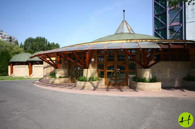 863_hotel_hunor_fobejarat