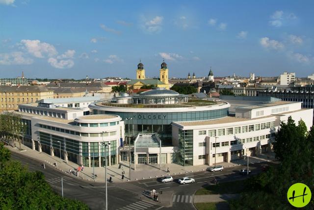 896_kolcsey_kozpont_debrecen_homlokzata